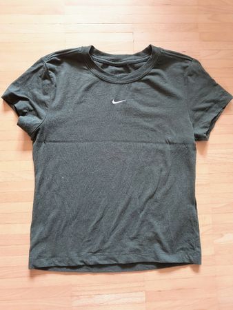 T-shirt Nike femme près du corps