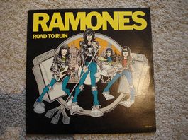 RAMONES  LP   *ROAD TO RUIN* 1978