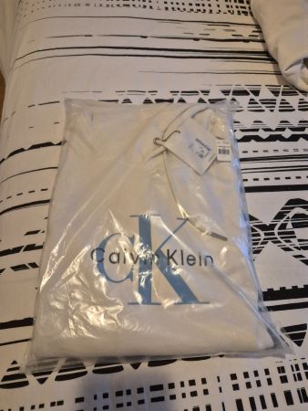 Sweat à capuche Calvin Klein blanc neuf taille L