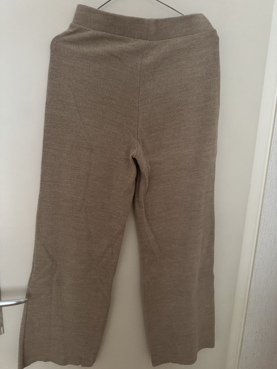 H&M Pantaloni: Damen Hose Strick Grösse S leichte Flecken – Usato da zürich venduto da fufinini4 1