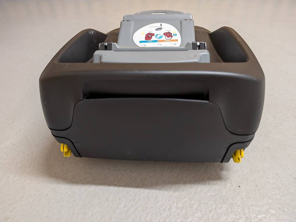 Maxi-Cosi Seggiolini per auto: FamilyFix Maxicosi Basis – Usato da Zug venduto da len_hk5k