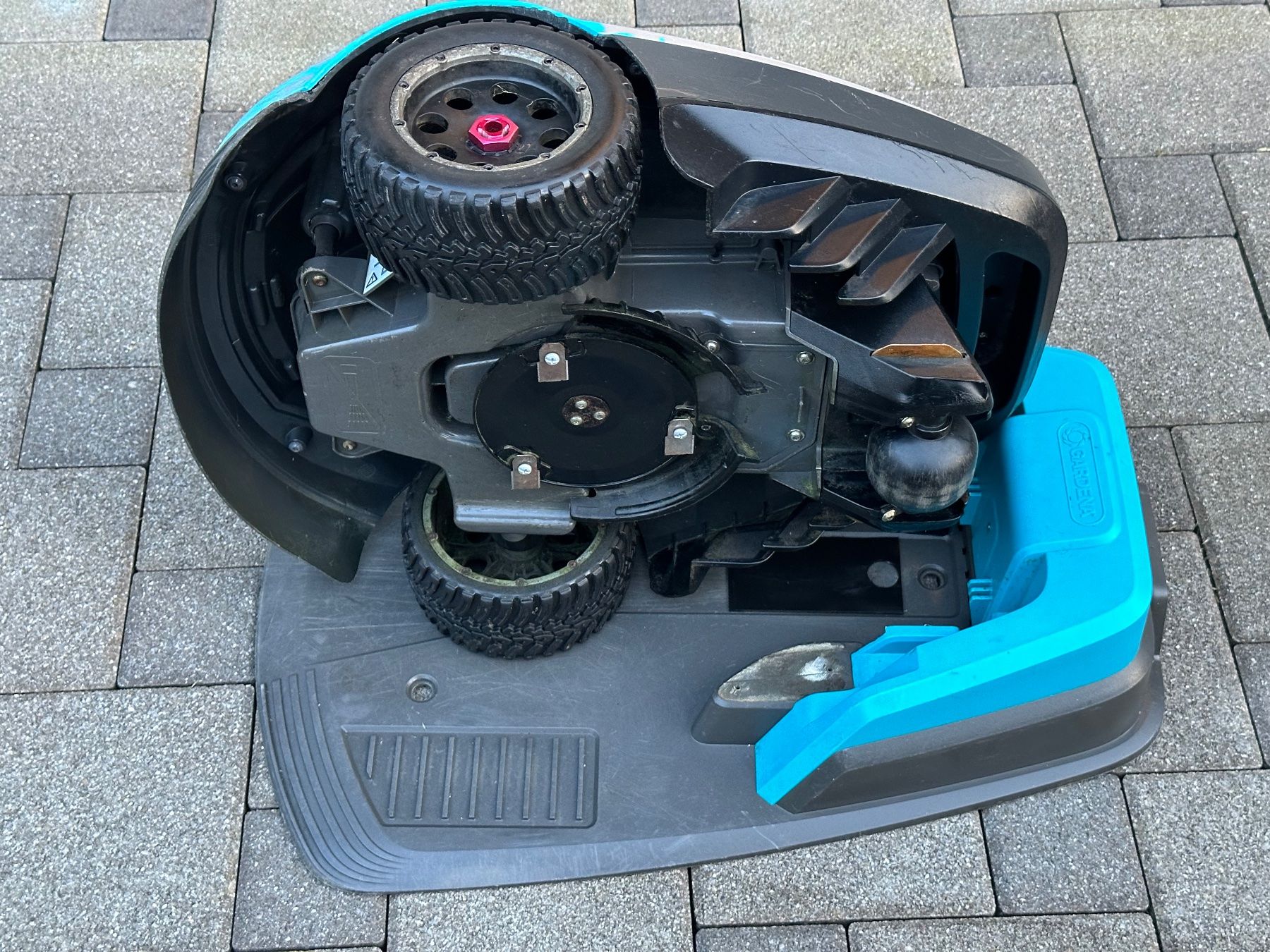 Gardena Tagliaerba: Rasenroboter Gardena R40Li mit 3177 Stunden – Usato da Schöftland venduto da Monda77 4