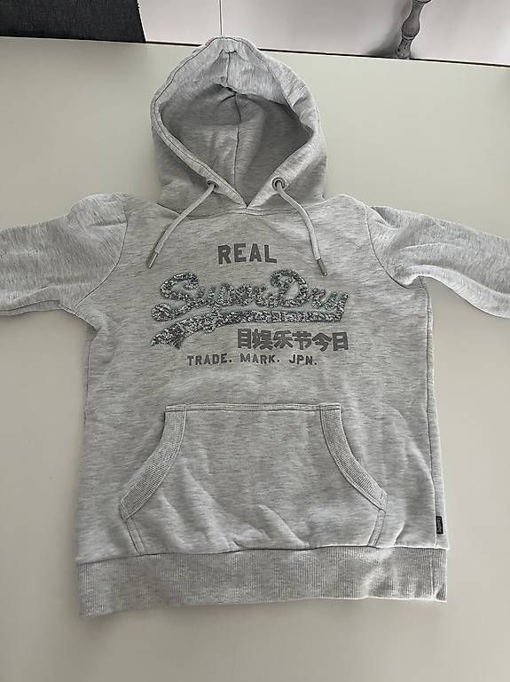 Superdry Pullover & Sweatshirts: Superdry Pullover Grösse 38 – Gebraucht aus Aarberg von Beni-Nadine86
