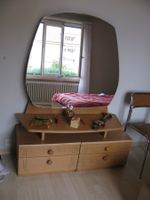 Schminkkommode mit Spiegel Holzoptik gebraucht guter Zustand