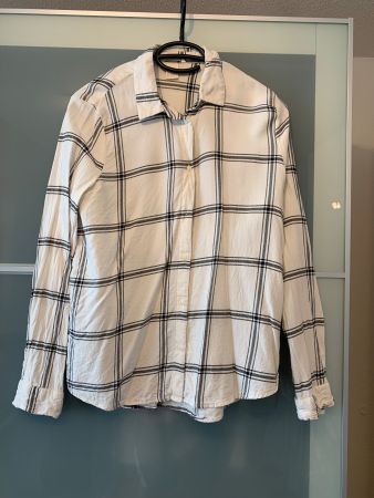 Hemd-Bluse Farbe Schwarz/Weiss, Gr. 34, Neuwertig, H&M
