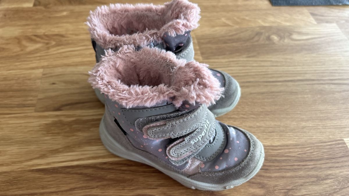 Superfit Schuhe für Mädchen: Stiefel Superfit Grösse 23 Mädchen pink – Gebraucht aus Müllheim Dorf von zuzmicko 3