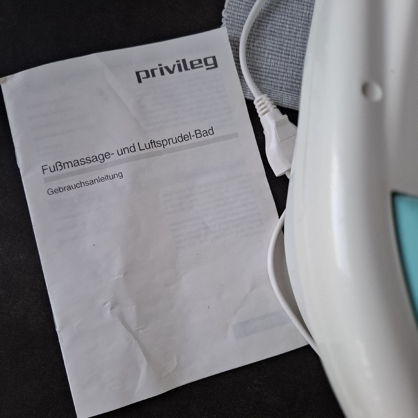 Dispositivi per massaggi: Privileg Fussmassagebad mit Sprudelfunktion, – Usato da Emmen venduto da Tigerlady 2