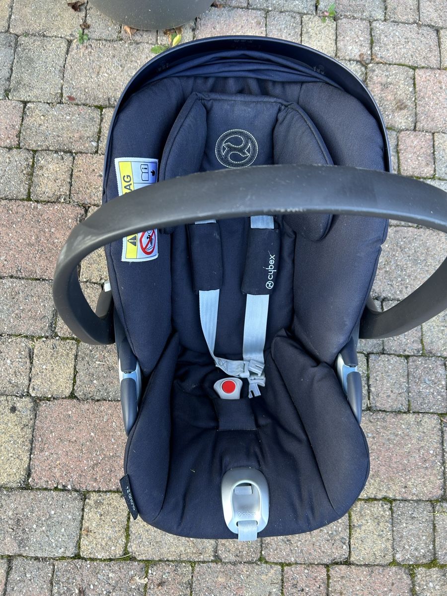 Cybex Auto-Kindersitze: Cybex Babyschale Cloud Z i-Size – Gebraucht aus Oetwil am See von ann_l9hg