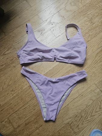 Lilafarbenes Bikini Setvon Triumph,2C & 38