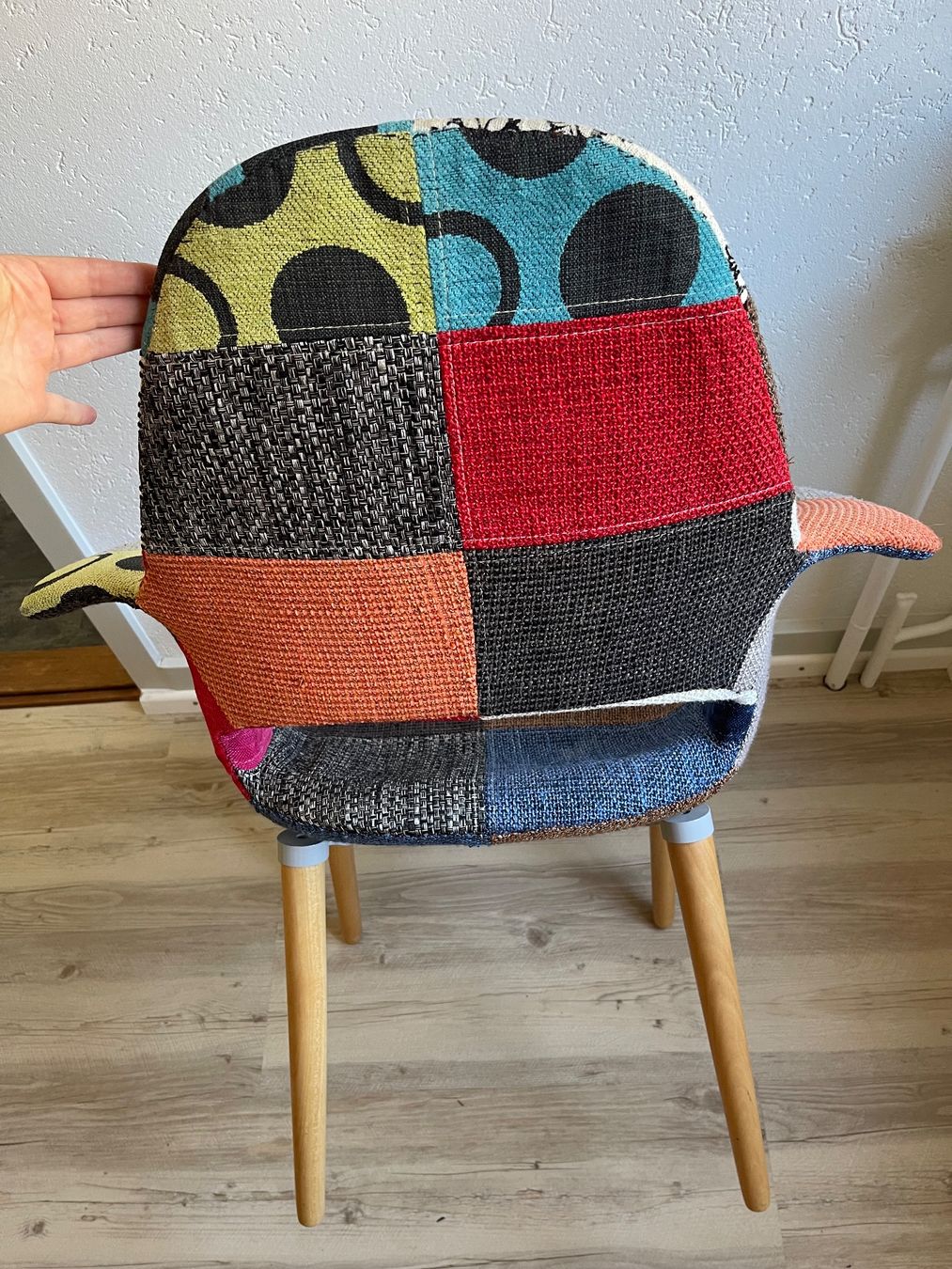 Livique Sedie: Armlehnstuhl Patchwork Design Holzbeine gebraucht – Usato da Niedergösgen venduto da MacWinder 4