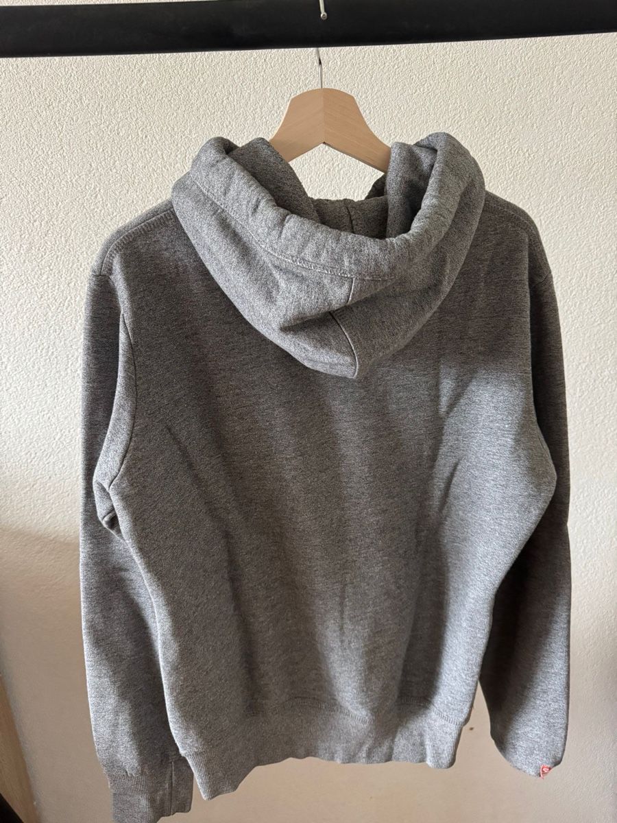 Superdry Maglioni & Felpe: Sweat à capuche Superdry Orange Label gris – Usato da Bulle venduto da pal_l6n7 2