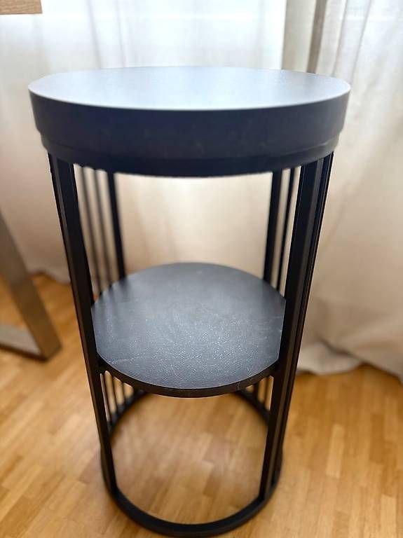 Nachttische: 2 tables de nuit pour CHF 60.-  – Neu und originalverpackt aus Genève von lkr_b2cp 3