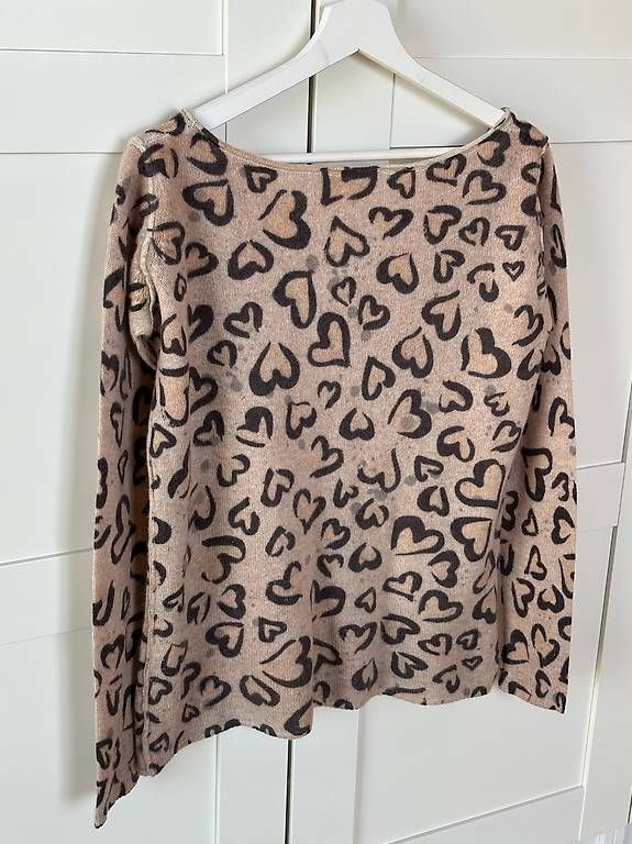 Pullover & Sweatshirts: Kaschmir Pullover mit Herzen – Gebraucht aus St. Gallen von Sabrinaaa 4