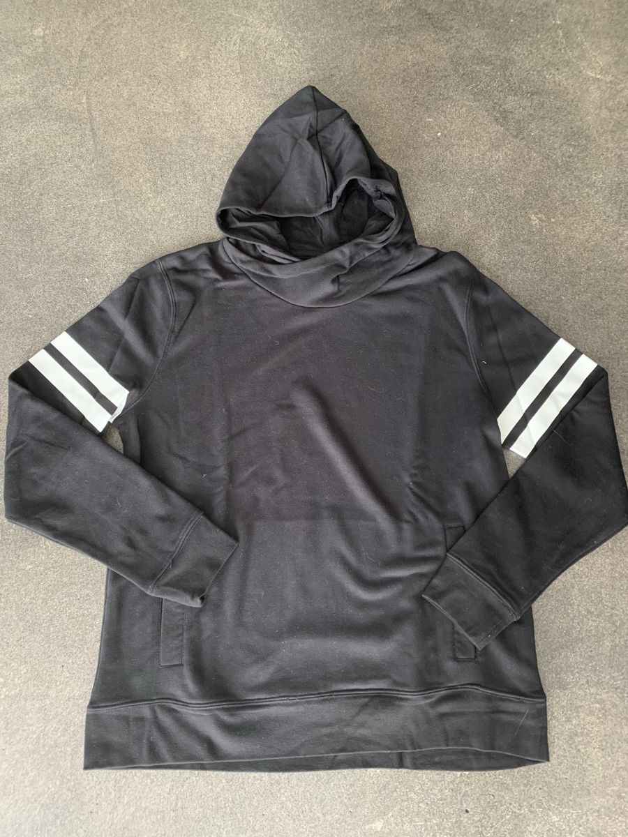 H&M Pullover & Sweatshirts: Kapuzenpullover Grösse XL NEU – Gebraucht aus Thun von Chrabu