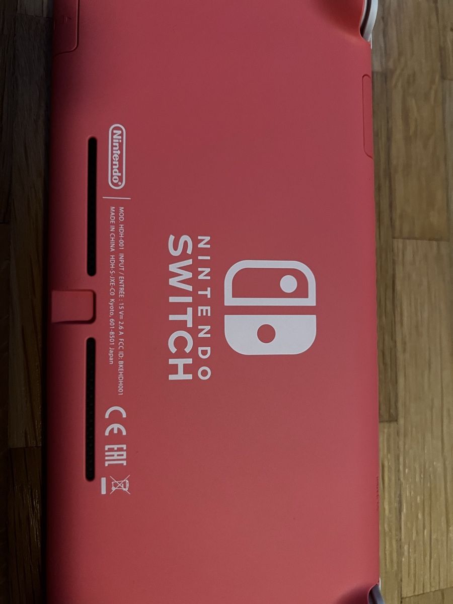 Nintendo Konsolen: Nintendo Switch Lite Coral rarely used – Neu (gemäss Beschreibung) aus Bern von pnlmc2325 2