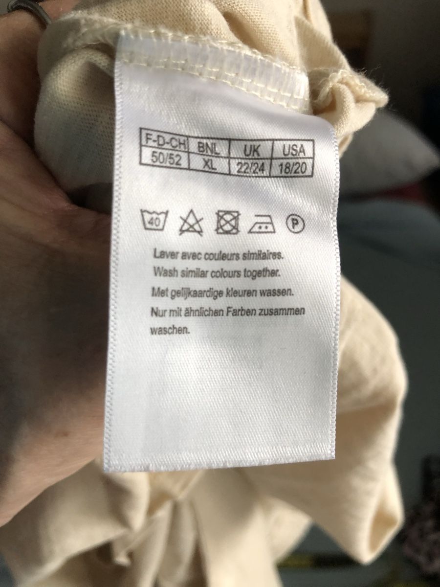 T-shirt: Sehr Angenehmes T-Shirt – Usato da Rüti ZH venduto da Masken 1