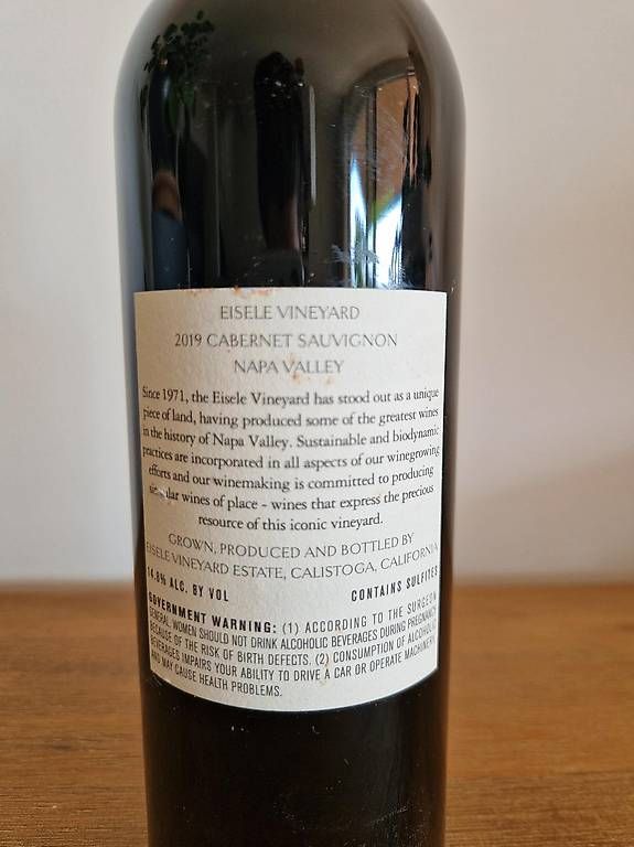 Vino: Eisele Vineyard Cabernet Sauvignon 2019 – Usato da Luzern venduto da yvesaeschbach 1