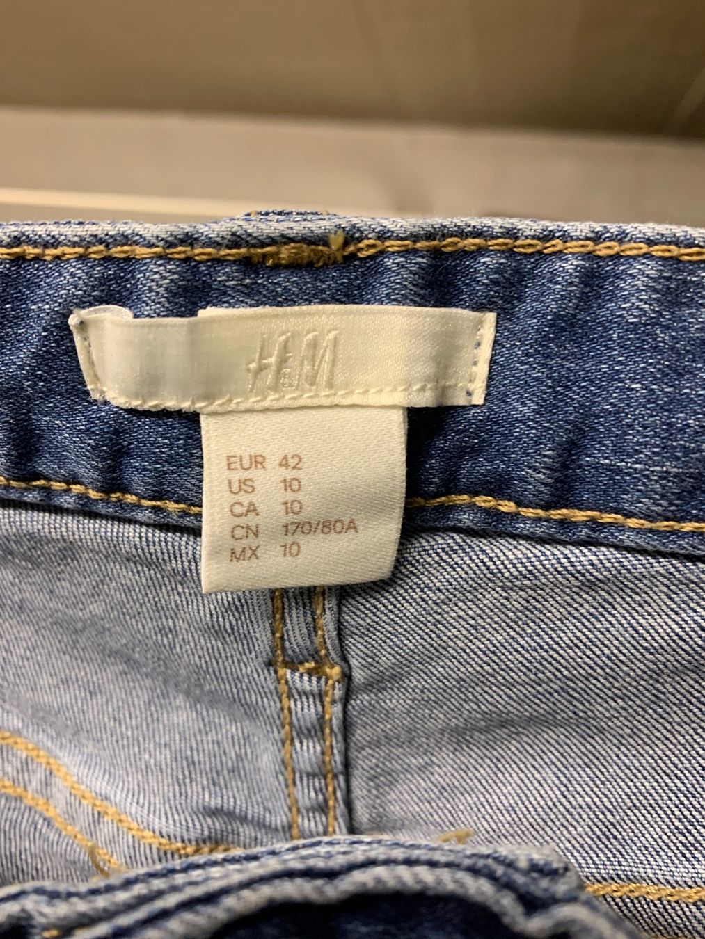 Hosen: Dame Kurz Hose H&M grösse 42 – Gebraucht aus Thun von jeff070 1