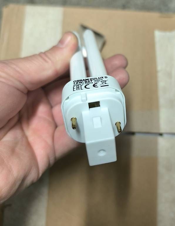 Osram Lampade: Glühbirnen OSRAM 18W/827 G24d-2 – Usato da Kehrsatz venduto da Galopom 2