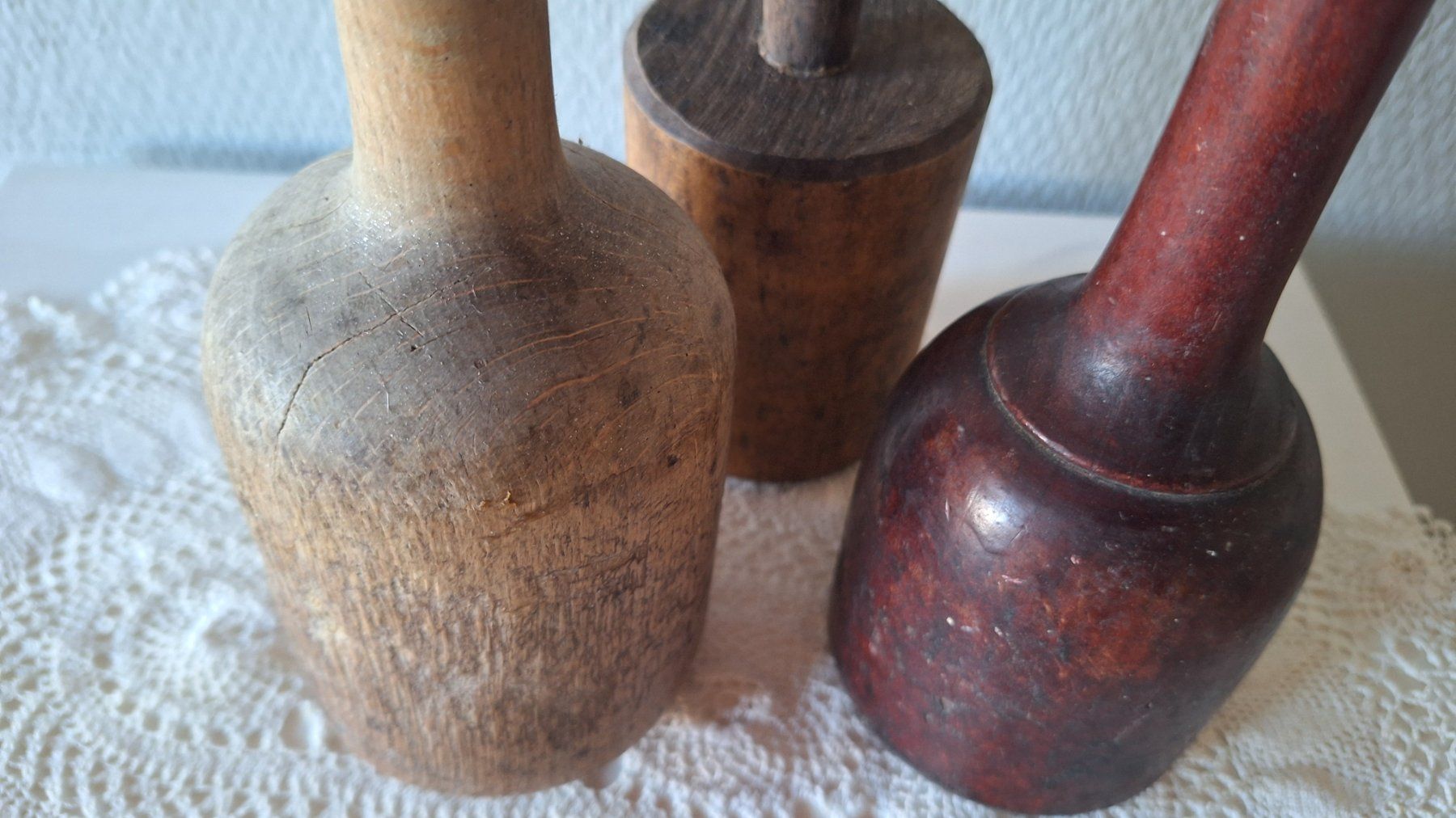Elettrodomestici da cucina: 3 antike  Holz-Stössel / Stampfer – Usato da Dornach venduto da majo8689 2