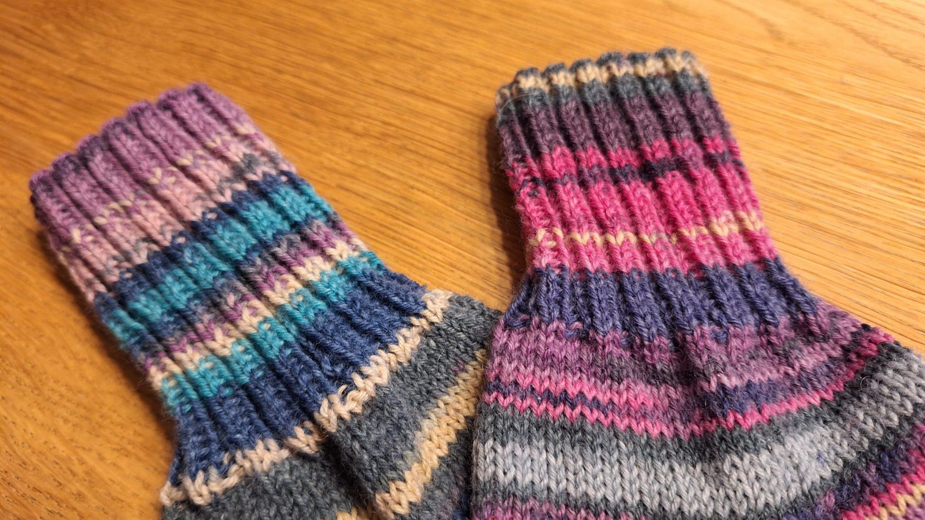 Calze: socke handgestrickt 38/39 – Nuovo e nell'imballaggio originale da schönenwerd venduto da ebulum 1