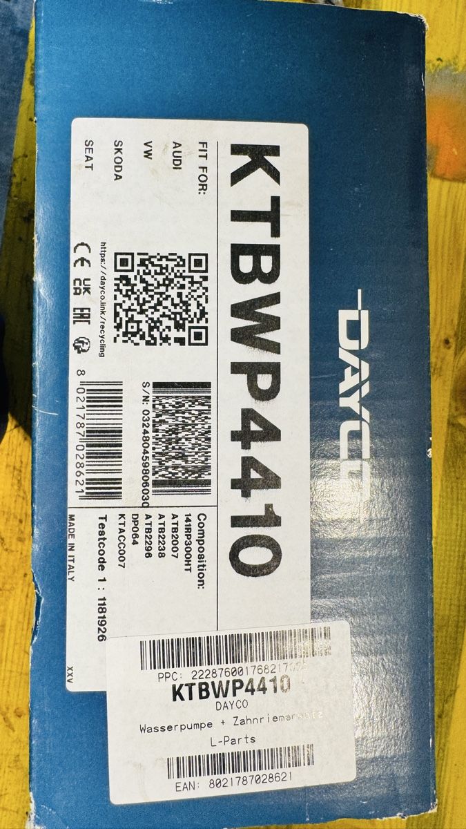 Audi Tutti pezzi di ricambio auto: Dayco kit distribution + pompe à eau pour Audi A4 avant B7 – Nuovo e nell'imballaggio originale da Onex venduto da gaivota71 9