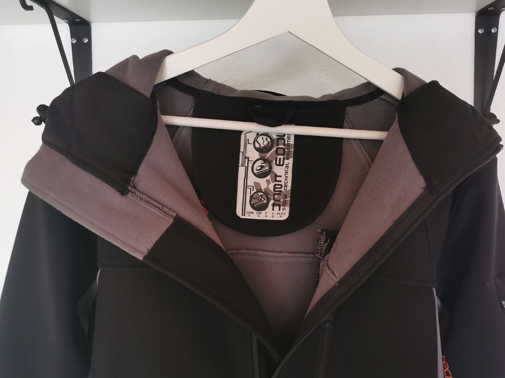 Tchibo Vestes: Softshell-Jacke von TCM – D'occasion à Alberswil par __colafroeschli__ 3