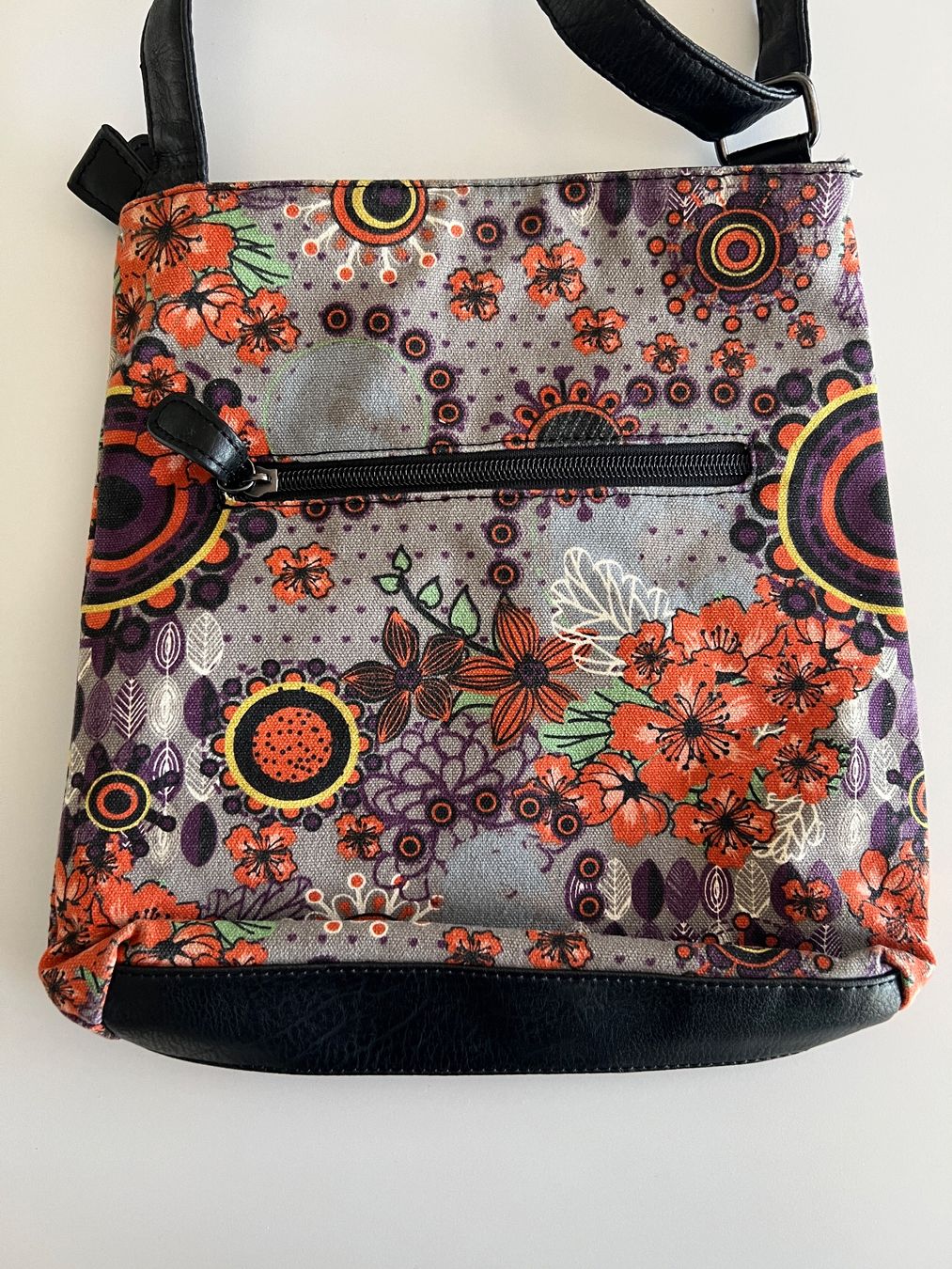 Borse & Zaini: IXXO Umhängetasche Textil klein - Blumenprint – Usato da Büetigen venduto da Jabo 2