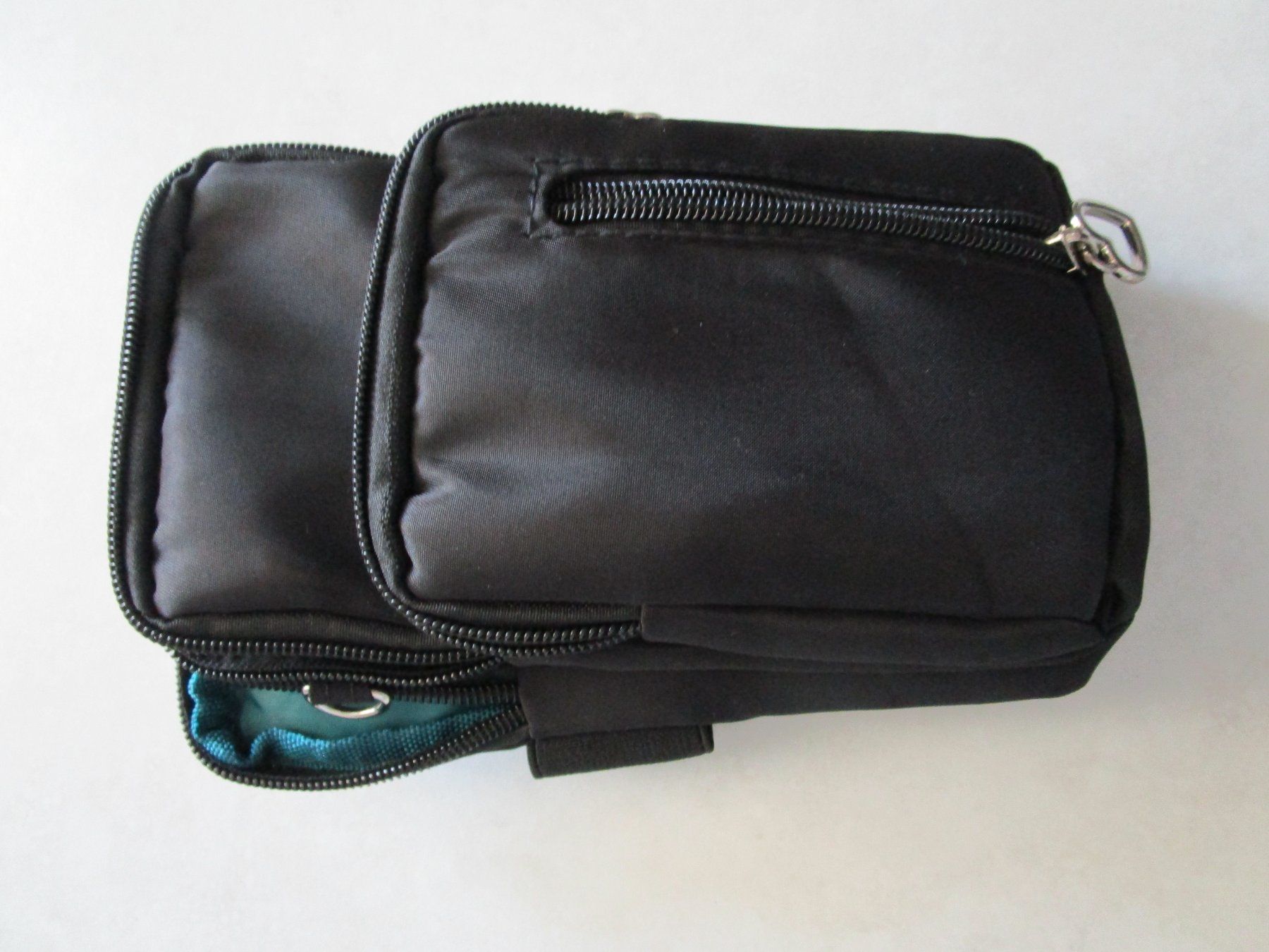 Taschen für Damen: kleine Umhängetasche  schwarz  NEU – Neu (gemäss Beschreibung) aus Ursenbach von Trasse 2