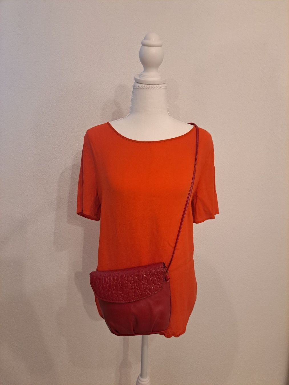 Borse da donna: Rote Ledertasche, Kroko-Optik, Vintage 80er – Usato da La Neuveville venduto da Vestiaire_2011 8