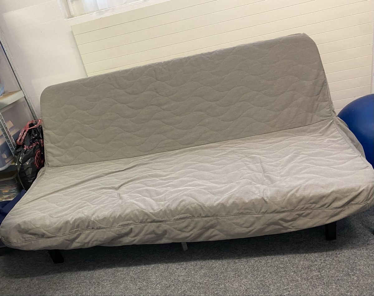 Ikea Divani: Schlafsofa in Grau – Usato da Dübendorf venduto da GinaGiulia 1