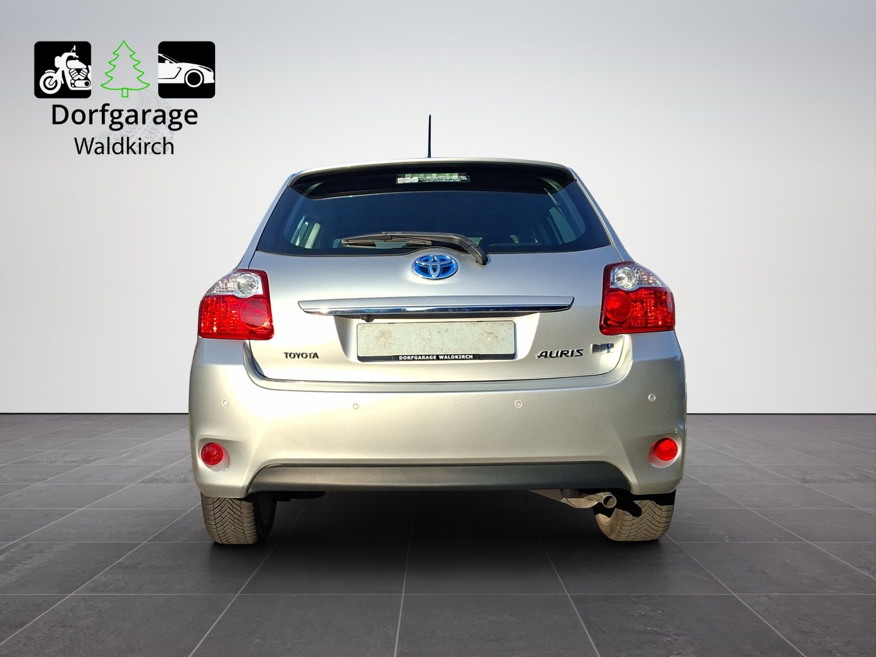 Toyota Autos: TOYOTAAURIS 1.8 HSD Linea Sol – Gebraucht aus Waldkirch von Dorfgarage_W 3