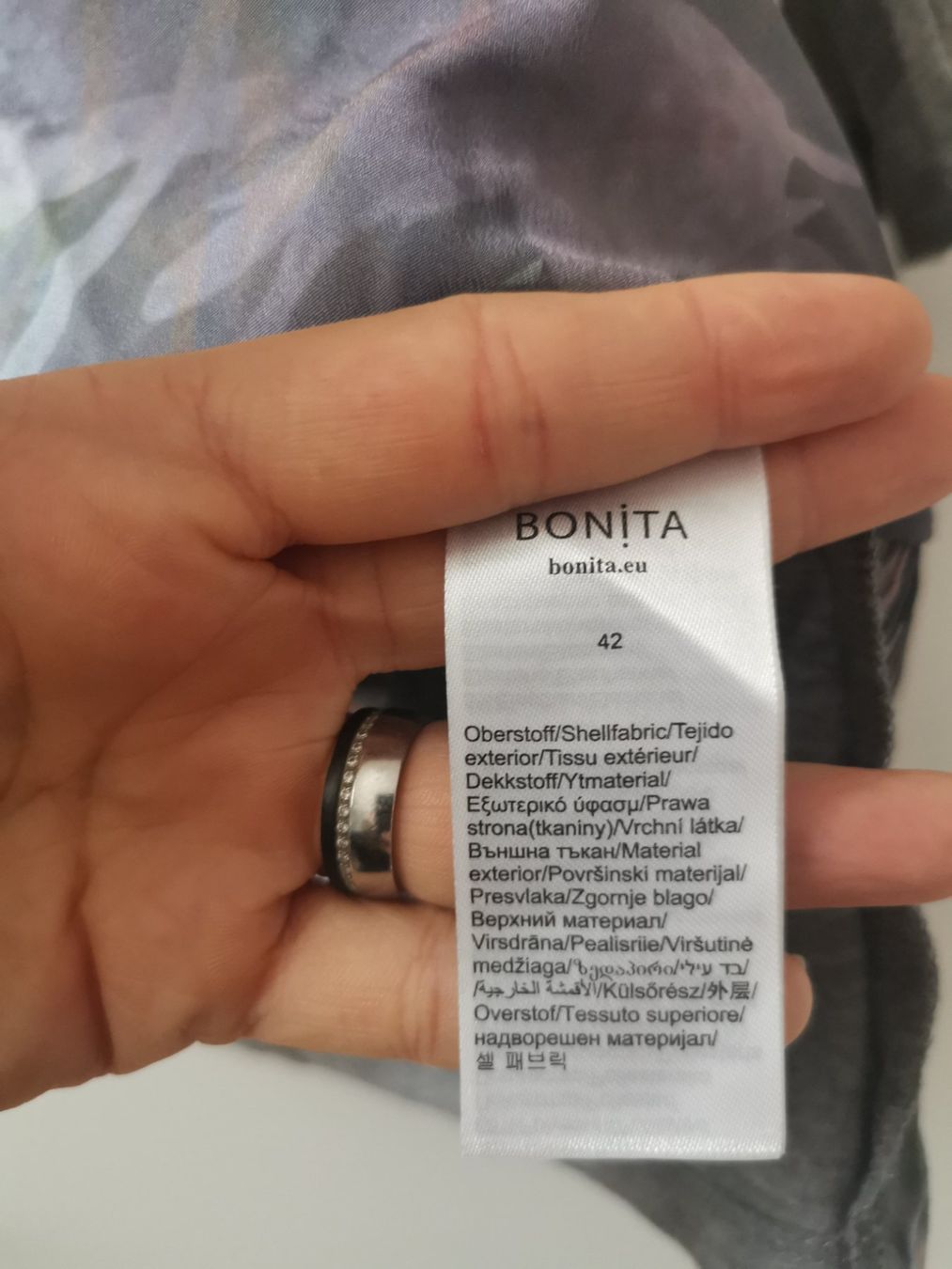 Bonita T-Shirts: Shirt / Bonita / 42 – Gebraucht aus Hergiswil NW von Angfri 3