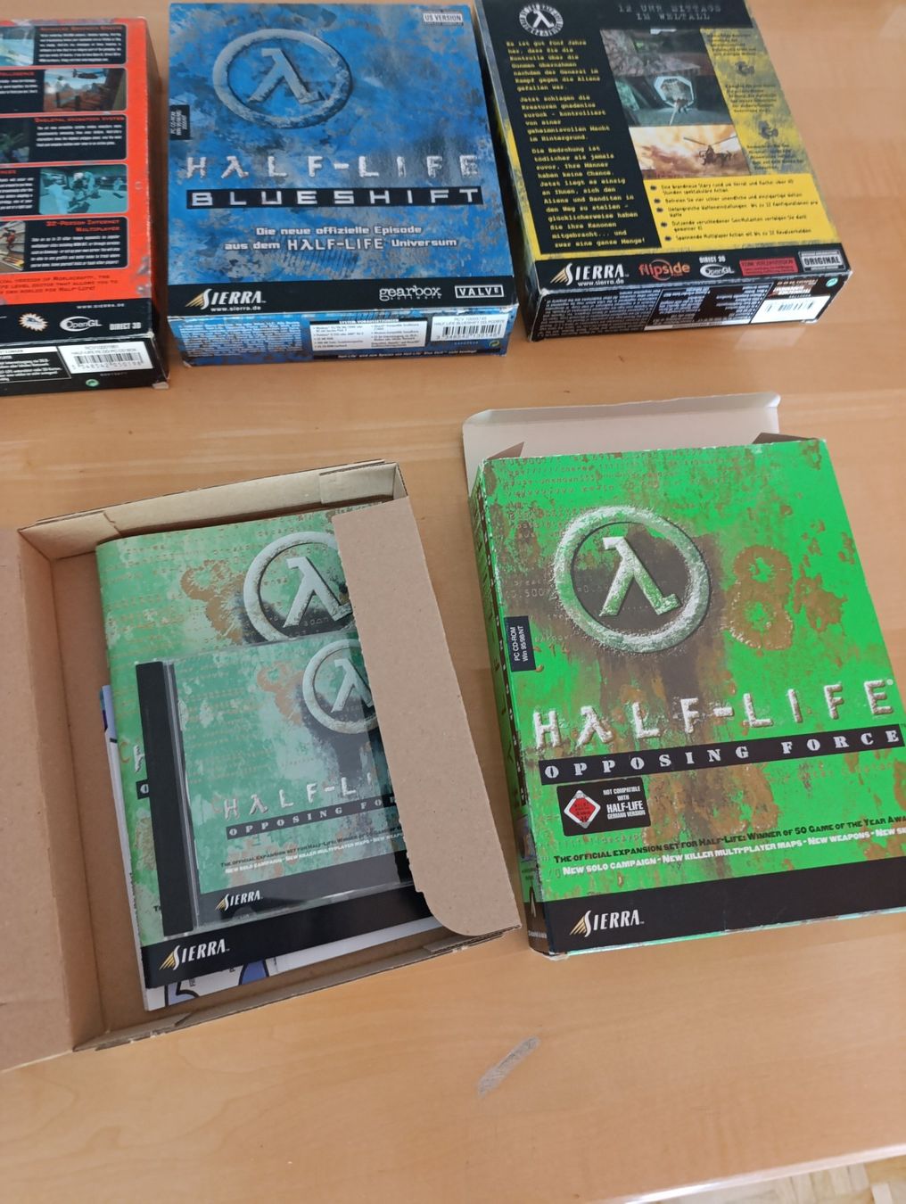 Spiele: Half Life Big Box US Version inklusive 3 Erweiterungen – Gebraucht aus Wiedlisbach von K1R2 3