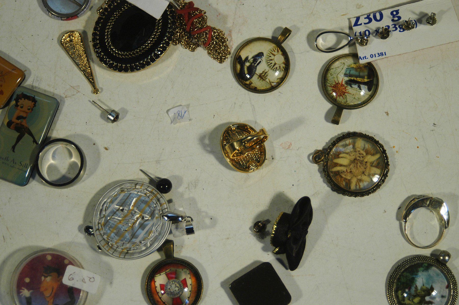 Sonstiger Schmuck: Modeschmuck Diverses – Gebraucht aus Herisau von Wisen 7