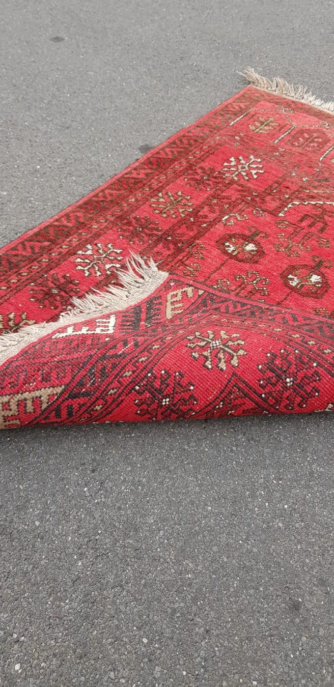 Teppiche: Schöner Teppich, rot mit Muster – Gebraucht aus Flums von Flumsantik 2