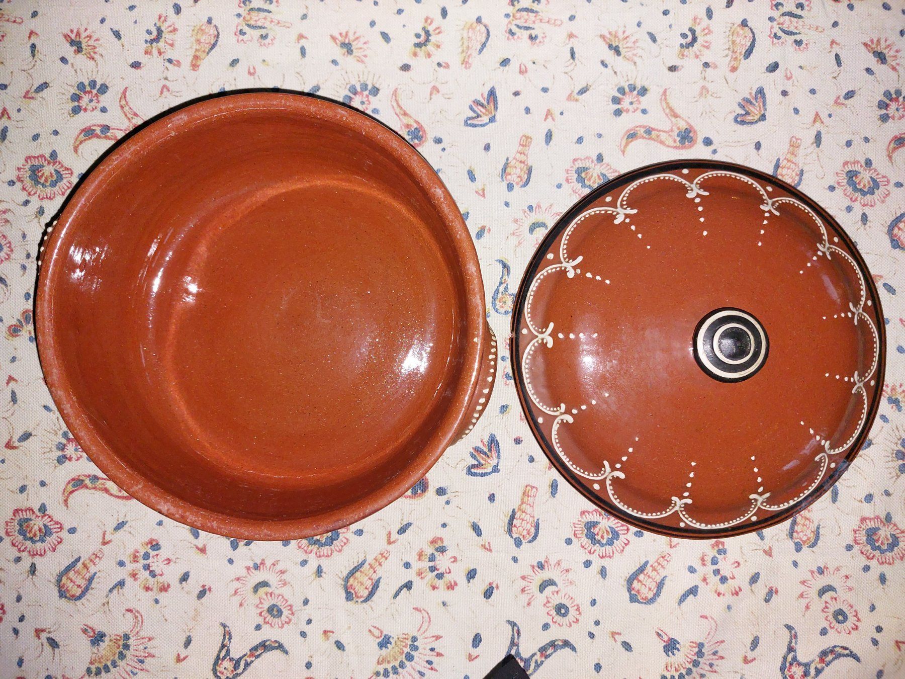 Schalen: Rustikale Terracotta-Terrine, handbemalt - Charmantes Design – Gebraucht aus Horgen von Angel0010 2