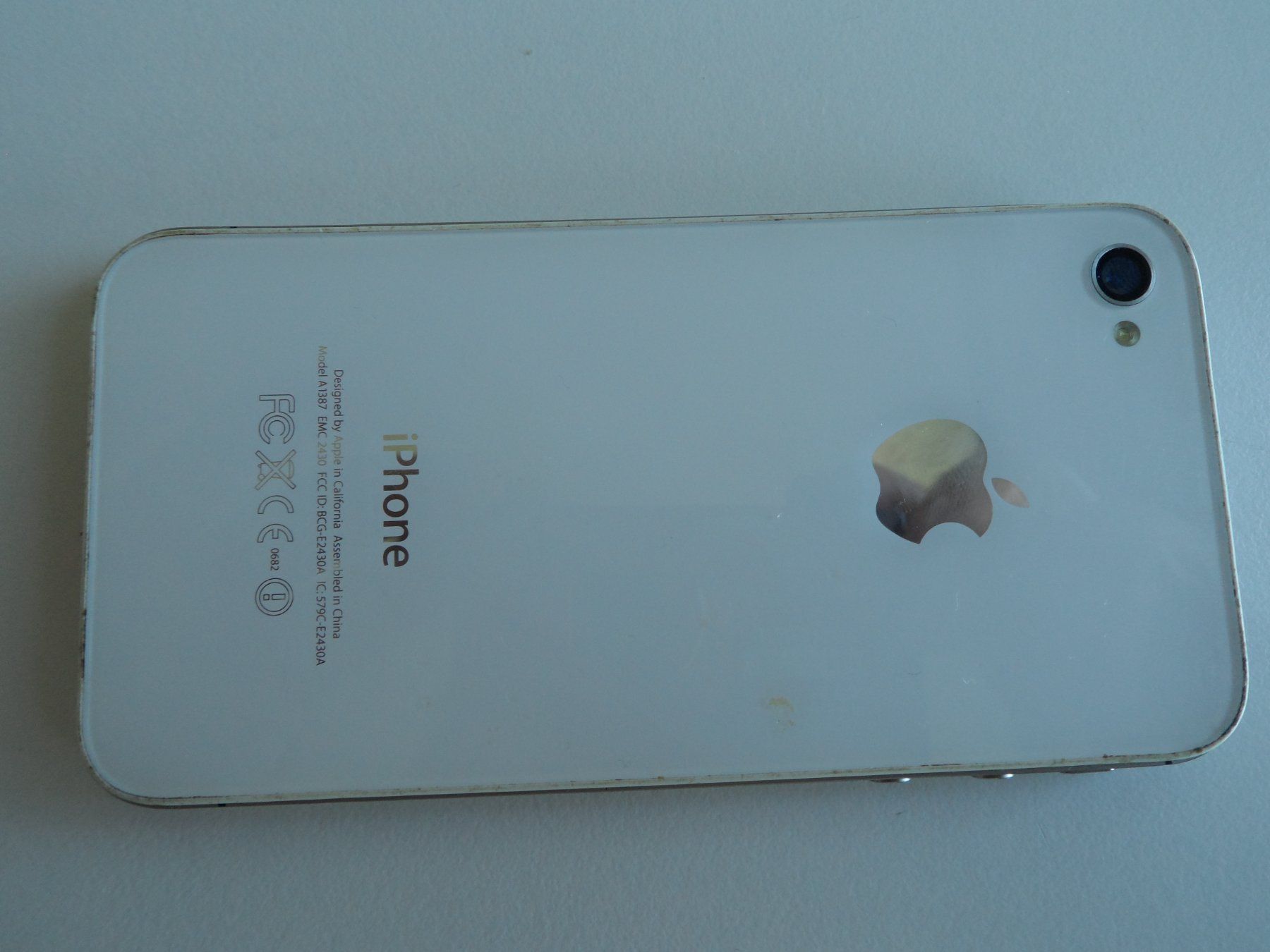 Apple Telefoni cellulari / Smartphones: ***** IPhone 4S Pink Liebhabermodell ***** – Usato da Therwil venduto da Hcd1919 2