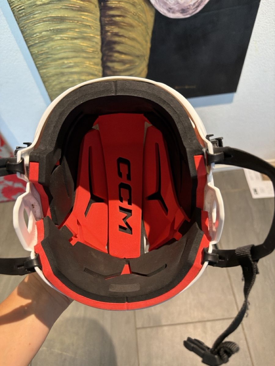 Ccm Helme: CCM Eishockey Helm Junior  – Gebraucht aus Sirnach von toschka-74 3