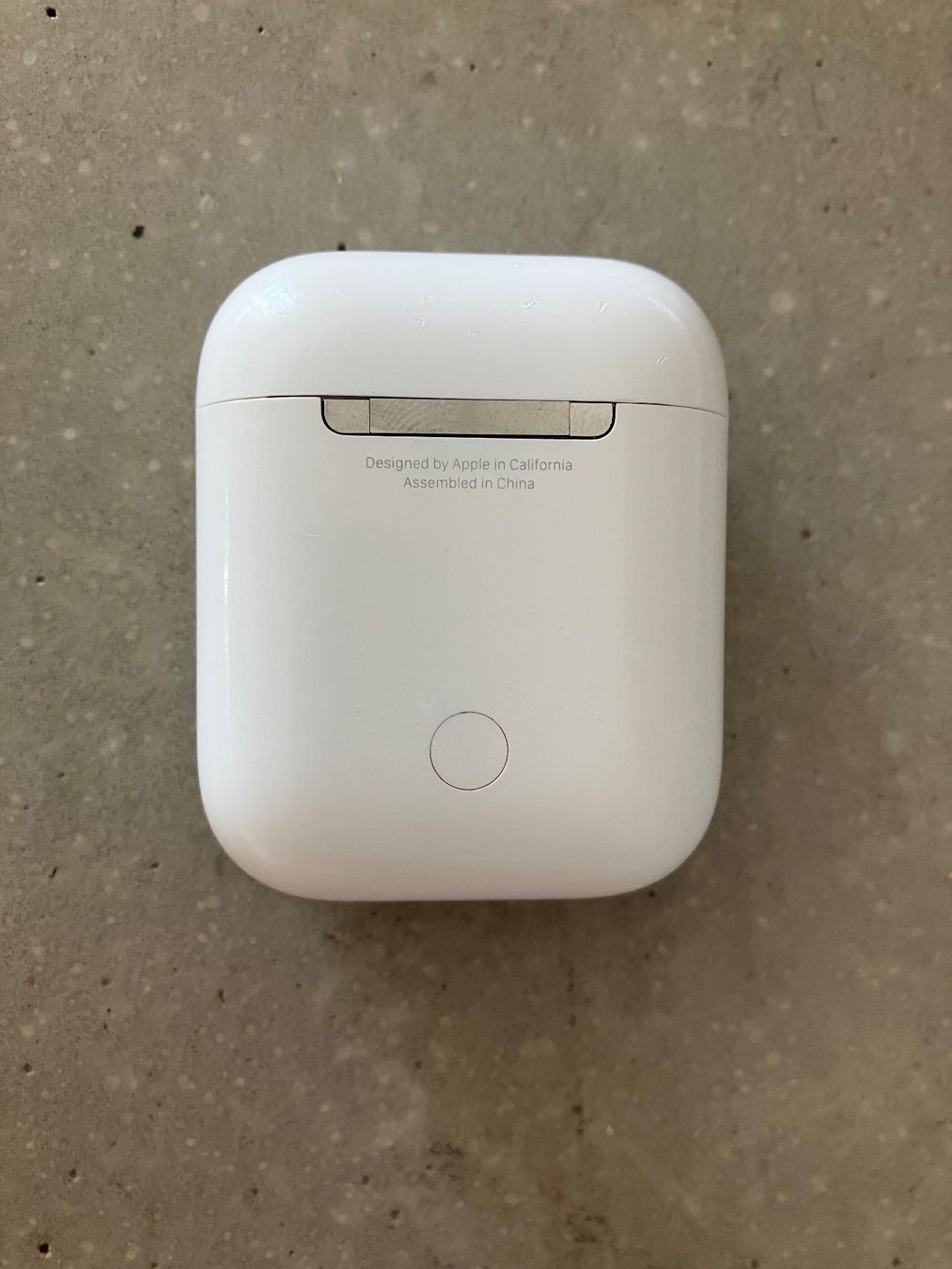 Apple Casques audio: APPLE AIRPODS Case – D'occasion à Lausanne par mr.v 2