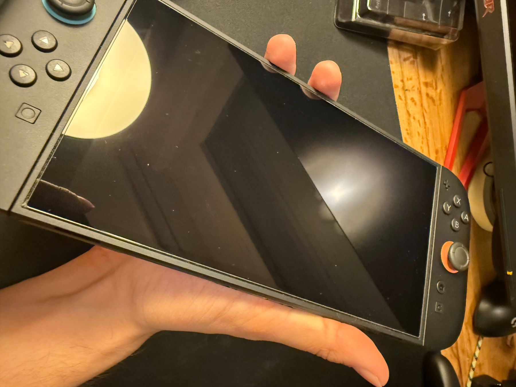 Nintendo Konsolen: Nintendo Switch 2 inkl. Pro Controller und Tomodachi Life – Gebraucht aus Zürich von mic_qnt9 5