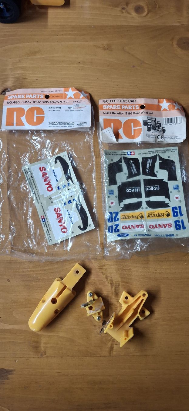 Tamiya RC Kits de montage: Tamiya F102 Benetton vintage – D'occasion à Losone par 143_Vintage 4