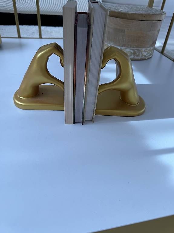 Sculture & Statue: bücherhalter mit 3 bücher  – Usato da Adligenswil venduto da balboa5 2