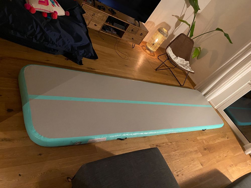Air Track Airtrack Gymnastikmatte 4 Meter mit Pumpe Kaufen auf Ricardo