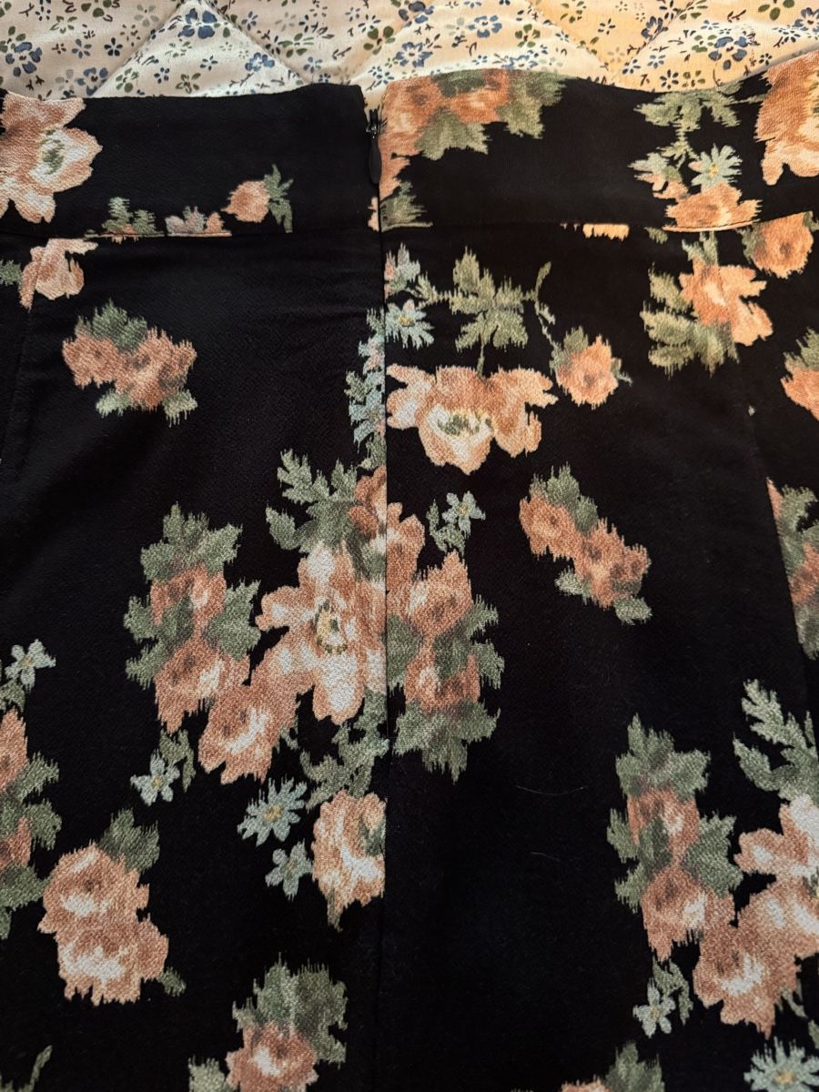 Sezane Röcke: Sézane Tabata Skirt – Gebraucht aus Aarau Rohr von ash_m7hq 2
