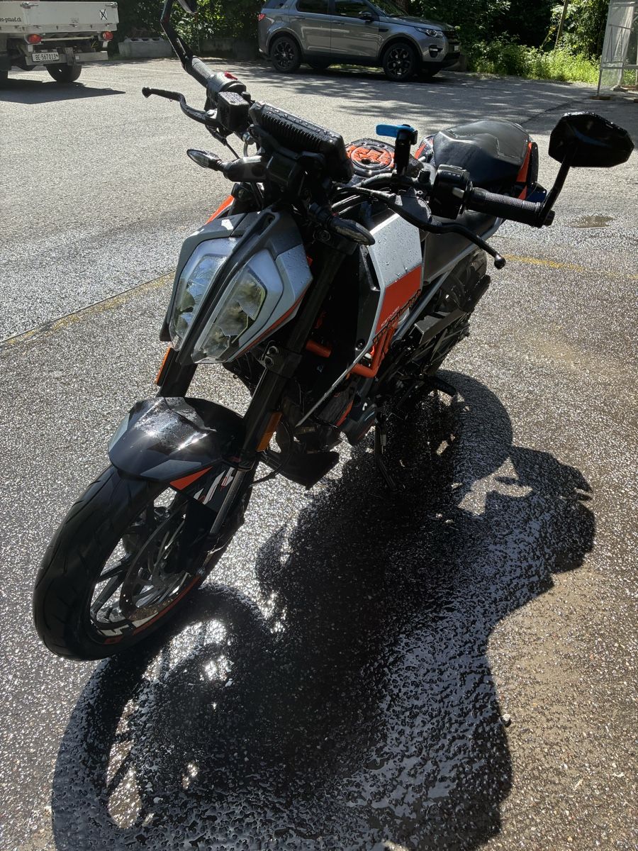 KTM Strada: Ktm Duke 125 – Usato da Lauenen b. Gstaad venduto da husis 1
