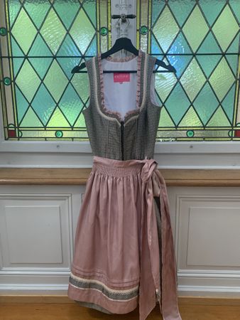 Krüger Dirndl Grösse 32 (grün)