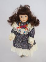 Porzellanpuppe - Beatrice A (Promenade Collection)