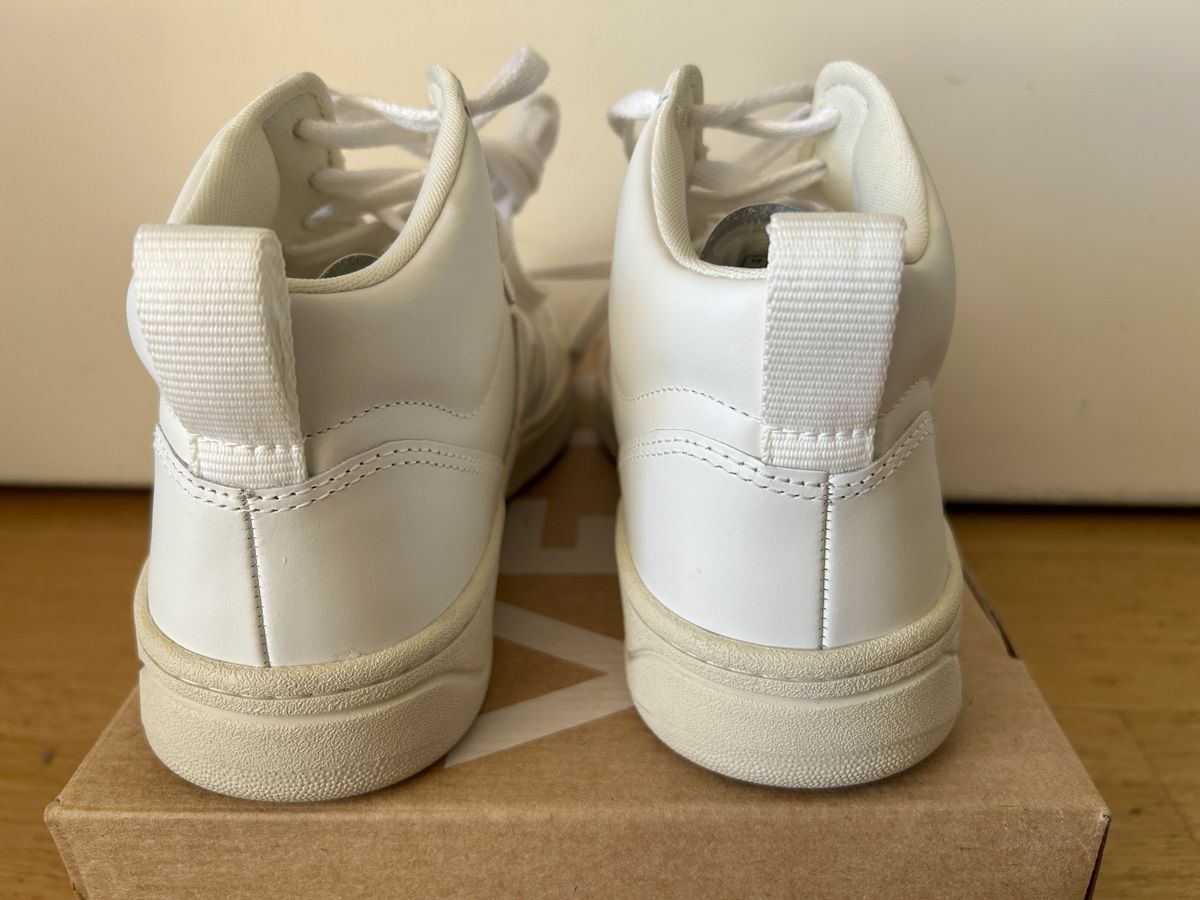 Veja Scarpe da donna: Veja Sneakers V-15 Sneakers extra-white 39 – Usato da Schwerzenbach venduto da Kazingstar 5