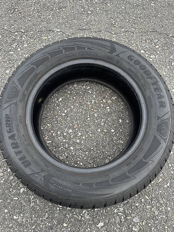 Pneumatici & Ruote complete: Goodyear UltraGrip Performance SUV 235/60 R17 106H M+S  – Usato da Aarburg venduto da iaz_hnt8
